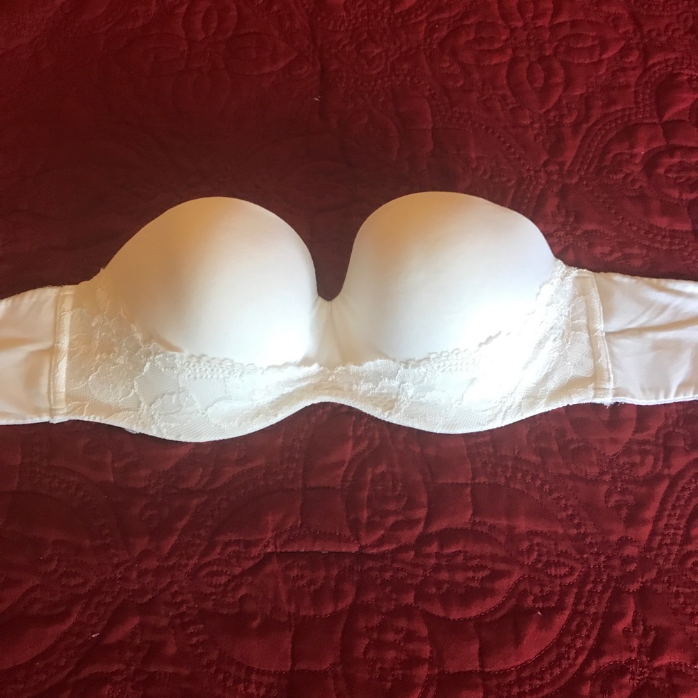Victorias Secret white strapless 36C bra