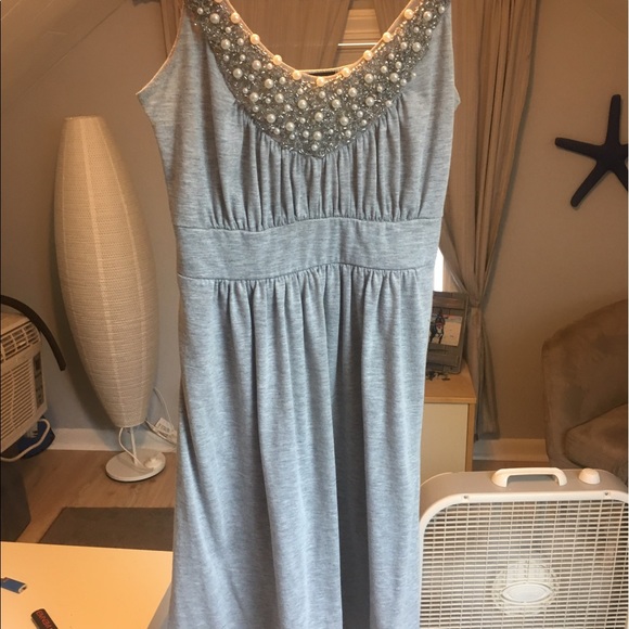 Size small dress with pearl neckline beading - Picture 2 of 2