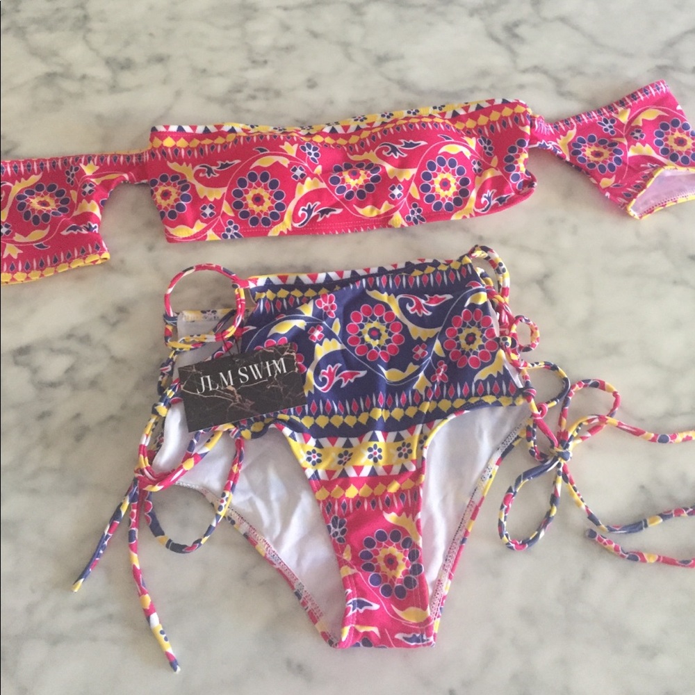 🆕 • High-Waisted Off-The-Shoulders Bikini • - Picture 5 of 8