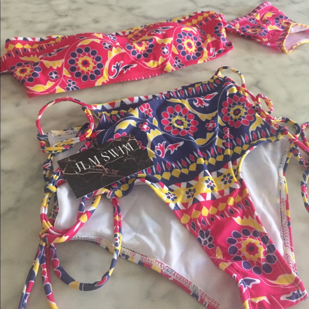🆕 • High-Waisted Off-The-Shoulders Bikini • - Picture 6 of 8