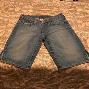 TRUE RELIGION SHORTS