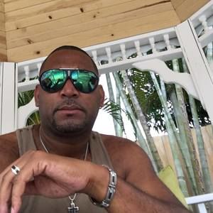 Meet your Posher, Julio