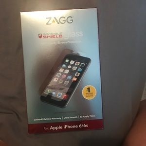 Zagg invisible glass screen protector IPhone 6/6s