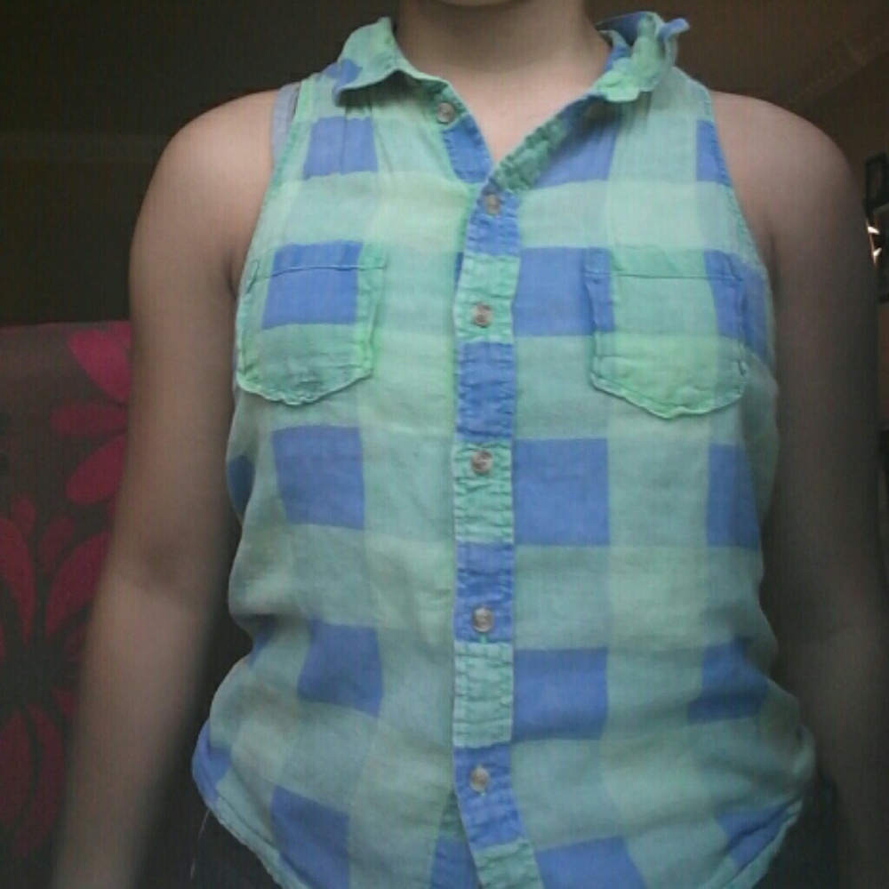 PLAID BUTTON DOWN TANK TOP