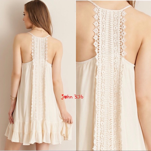 Spaghetti strap summer dress - Picture 2 of 3