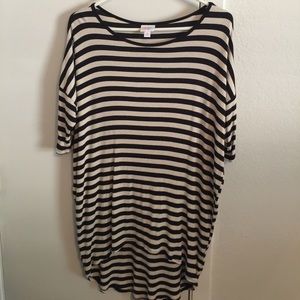 Irma Medium black and cream stripe.