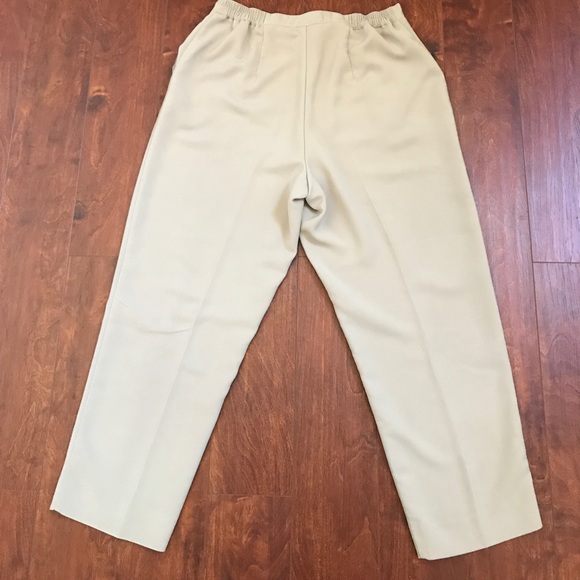 Alfred Dunner Pants - Picture 4 of 4