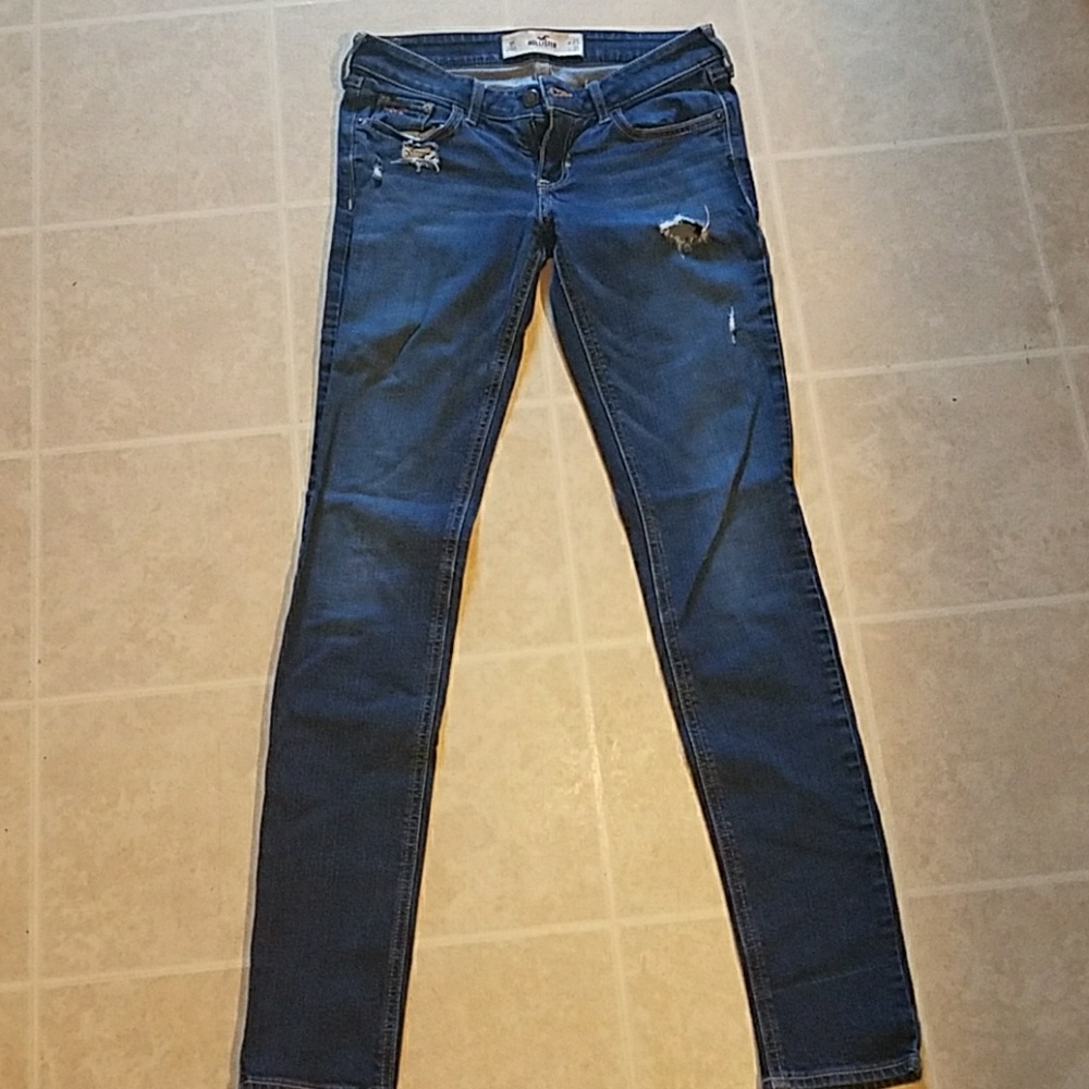 EUC Hollister skinny jeans