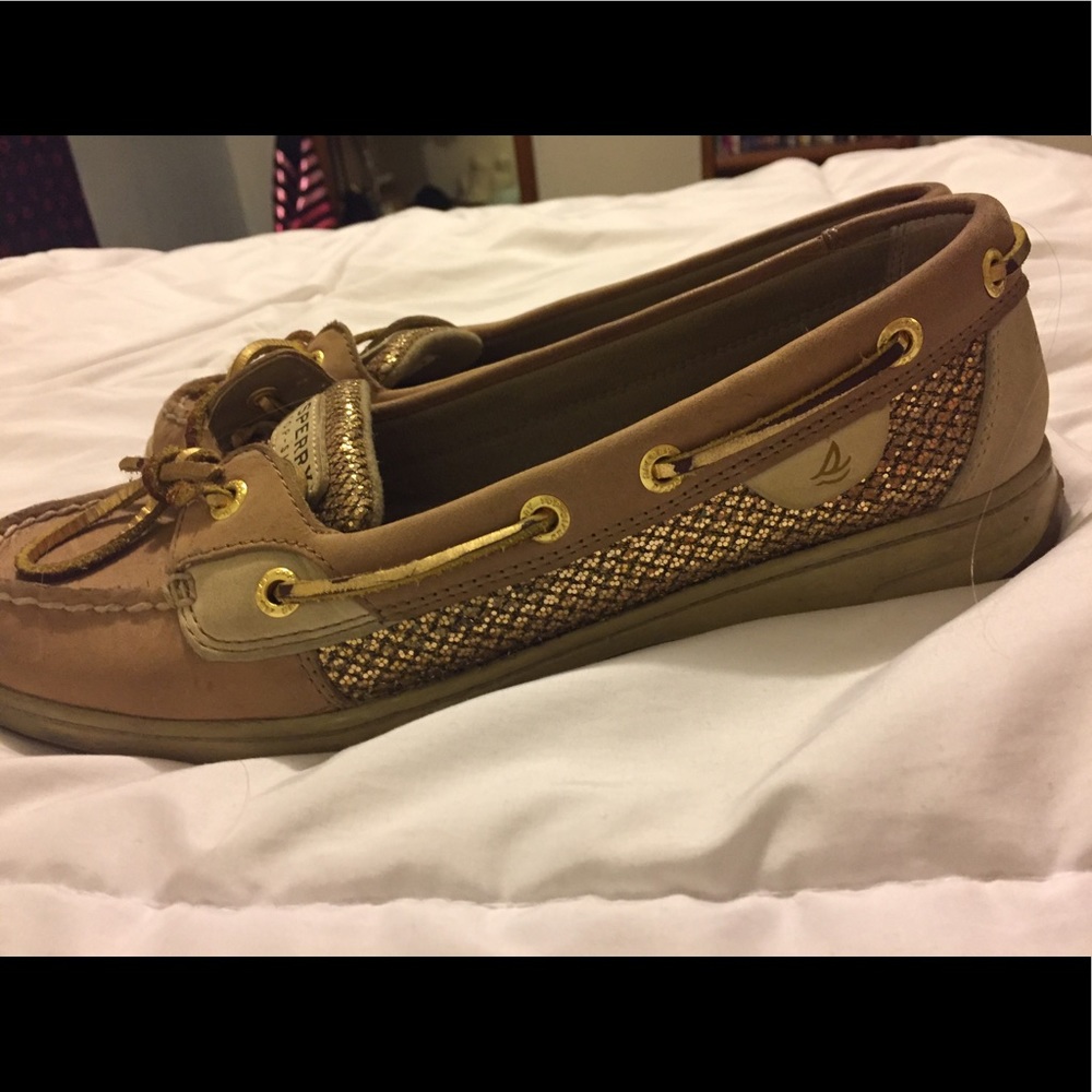 Gold sperrys