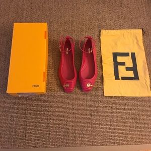 Fendi size 36 Jelly Flats