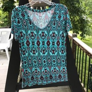 Turquoise and Red Designed Stretchy Tee