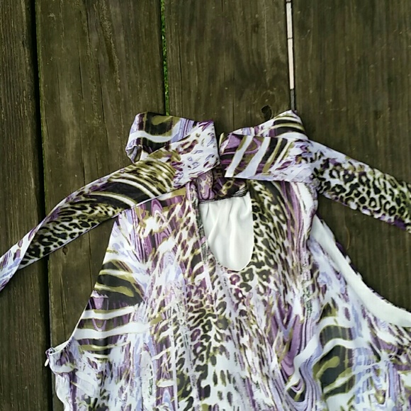 Business Blouse Tank with High Neck and Ruffles - Picture 4 of 5