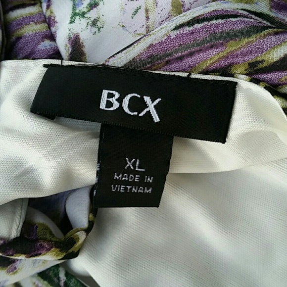 Business Blouse Tank with High Neck and Ruffles - Picture 5 of 5