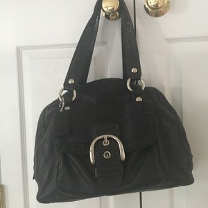 COACH Black leather purse, great condition.