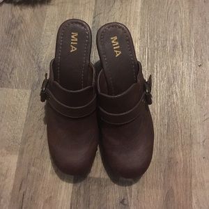 MIA CLOGS