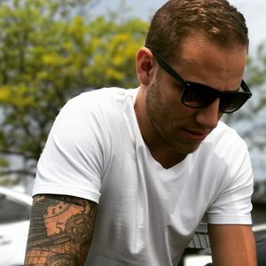 Meet your Posher, Travis