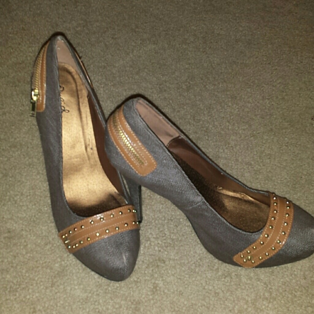 Fun heels w/ zipper