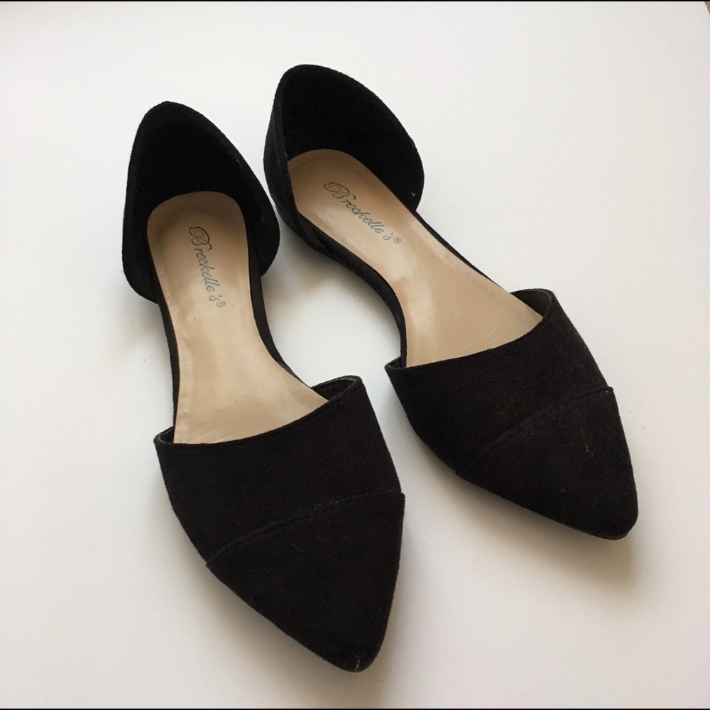Black Pointy Flats