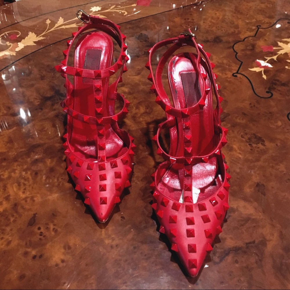 Valentino Leather Rockstud Slingbacks T-100