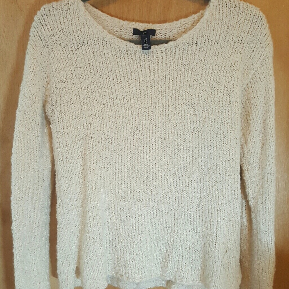 Gap sweater