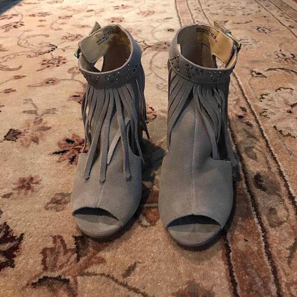 Chinese laundry wedges