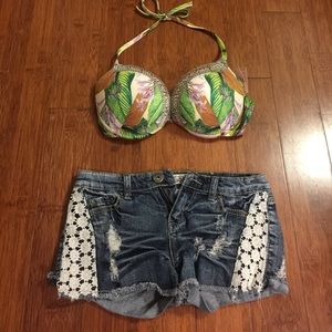 👙 NWT Victoria secret swim top