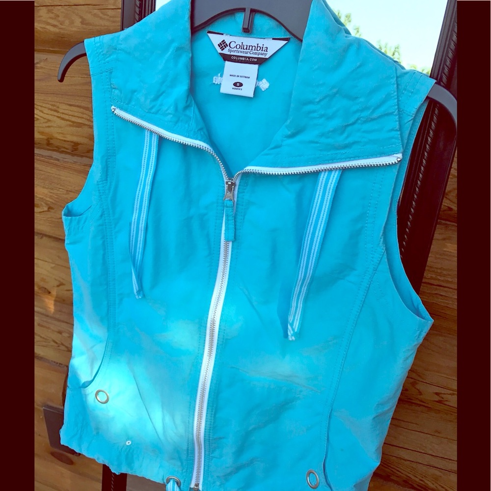 Columbia vest