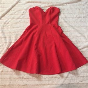 Red sweetheart neckline dress