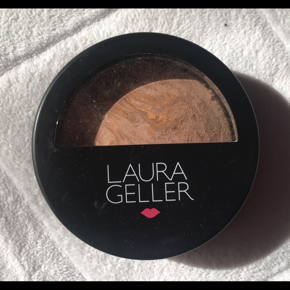 Laura Geller balance-n-brighten medium foundation