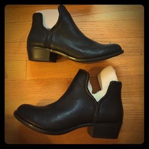 BCBGeneration Black Booties NWT in Box