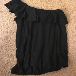 One shoulder top