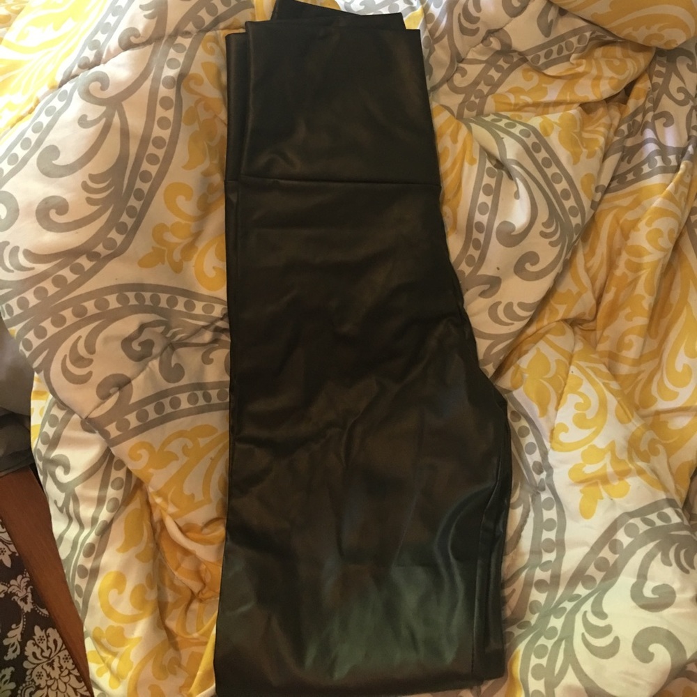 Faux leather pants nwot