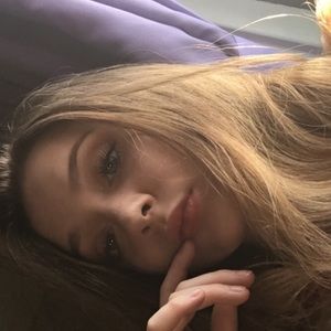 Meet your Posher, Genevieve