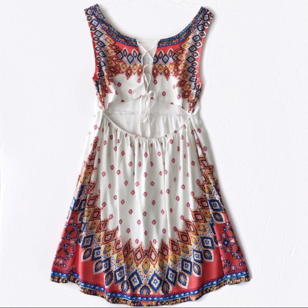 SEE SECOND LISTING ❇️ Lace Up Back Printed Dress - Picture 3 of 4
