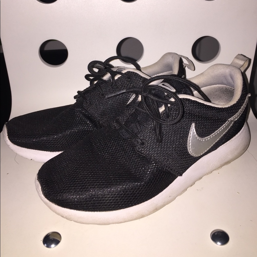 Kid's Nike Roche Shoes