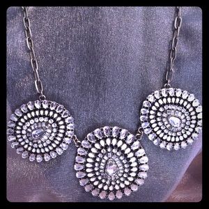 IN STOCK Scalloped necklace