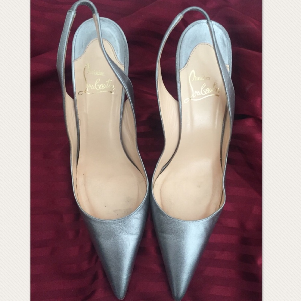 ❤*AUTHENTIC LOUBOUTINS*❤