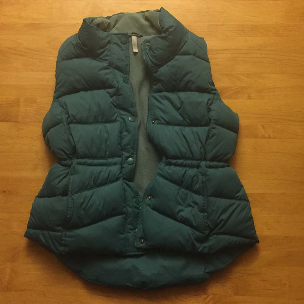 Old Navy Fleece Lined Puffy Vest