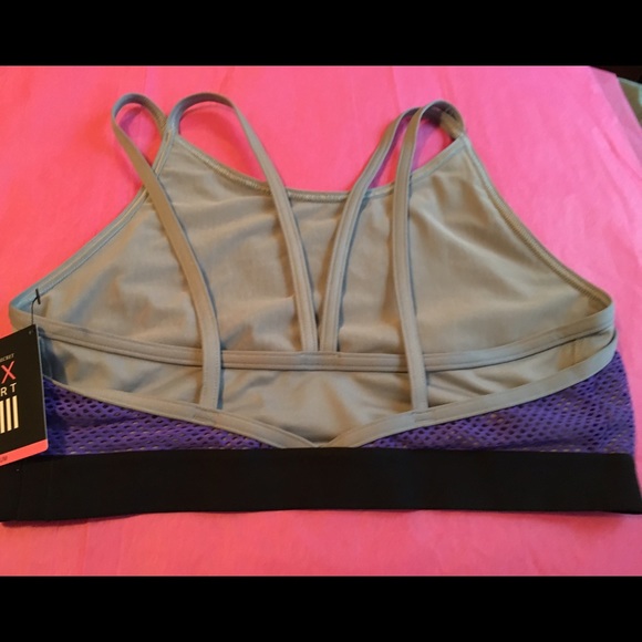 New VSecret Sports Bra-Medium - Picture 2 of 3