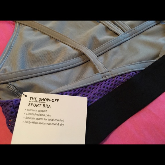 New VSecret Sports Bra-Medium - Picture 3 of 3
