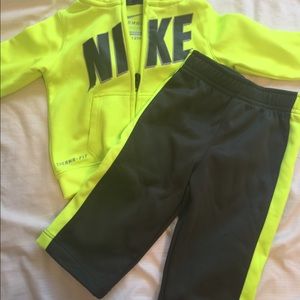 Nike 12 month outfit NWOT