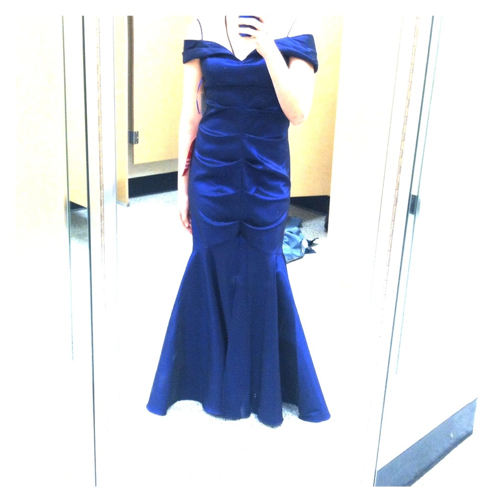 ❤️SAPHIRE INDIGO MERMAID OFF-SHOULDER GOWN❤️