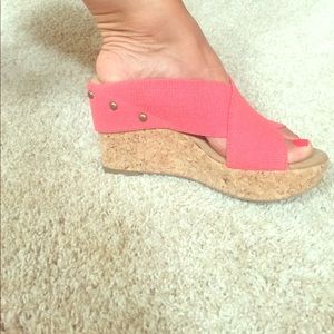 NWT Coral wedges
