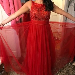 Size 6 Sherri hill prom dress