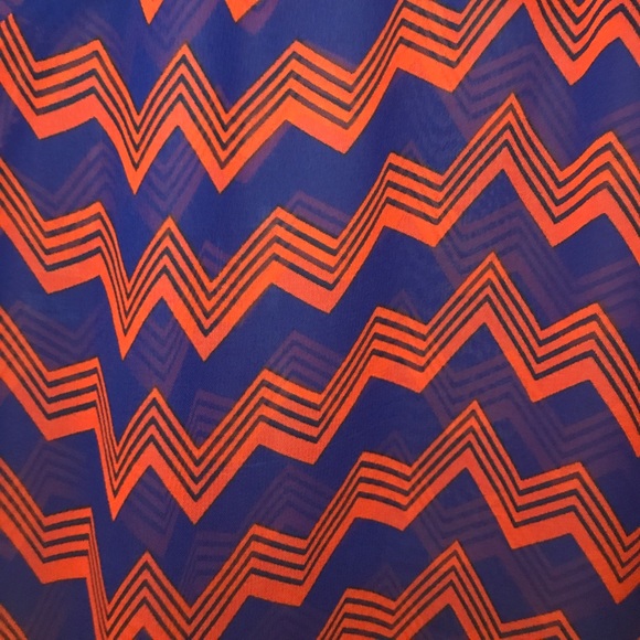 Top - Picture 3 of 3