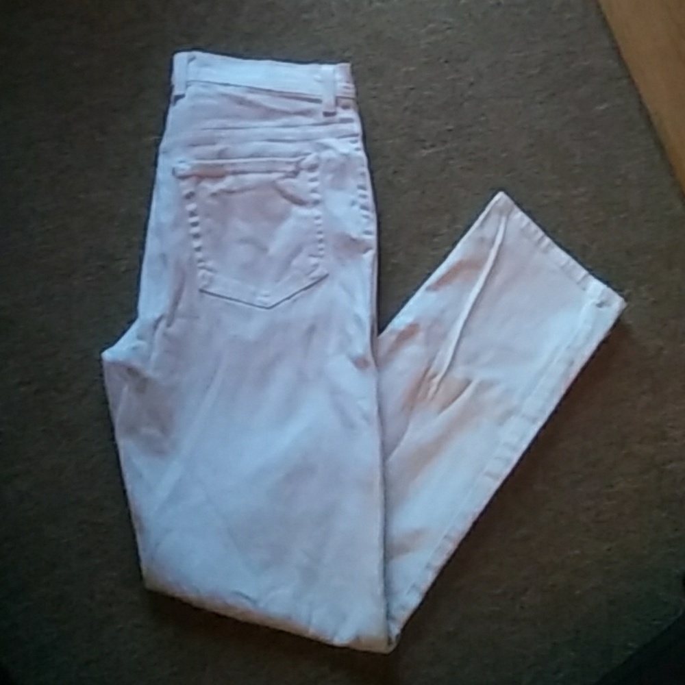 High waisted jeans