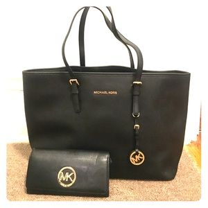 Michael Kors Jet Set Travel Med Saffiano Lthr Tote