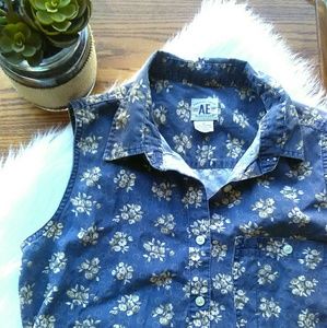 American eagle outfitters sleeveless top