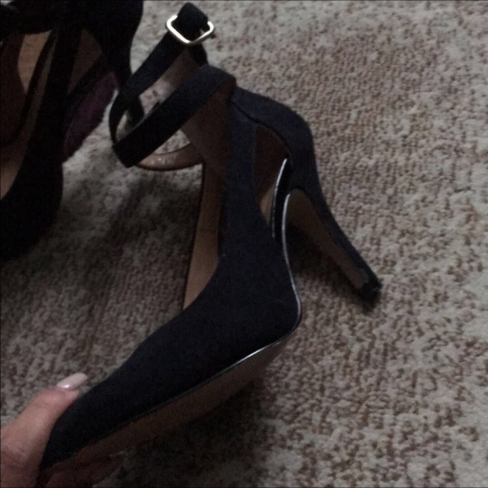High Heels Black Size 5 1/2. Worn Twice .