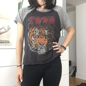 badass 1978 tiger top